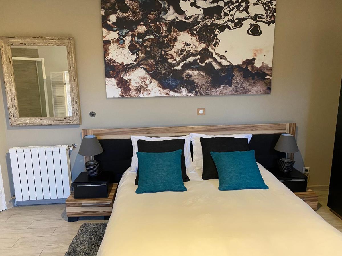 Le Jardin De Celina Bed and Breakfast Valensole Εξωτερικό φωτογραφία