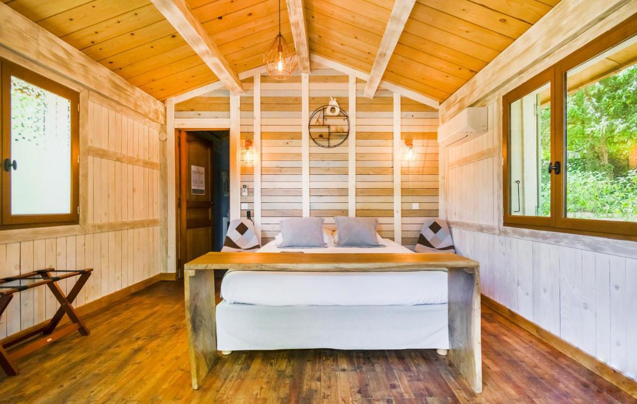 Le Jardin De Celina Bed and Breakfast Valensole Εξωτερικό φωτογραφία