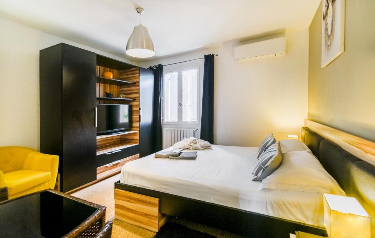 Le Jardin De Celina Bed and Breakfast Valensole Εξωτερικό φωτογραφία