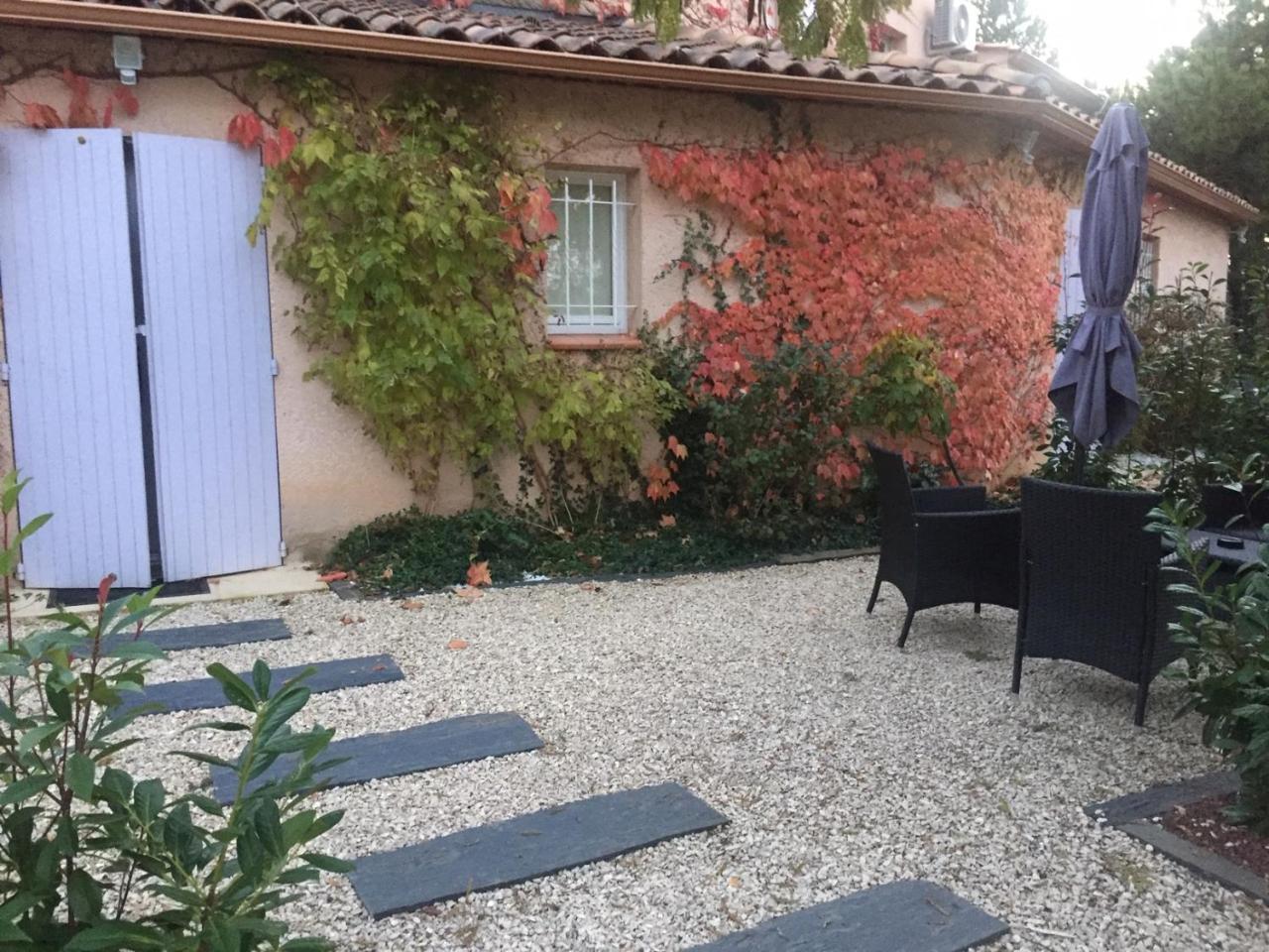 Le Jardin De Celina Bed and Breakfast Valensole Εξωτερικό φωτογραφία