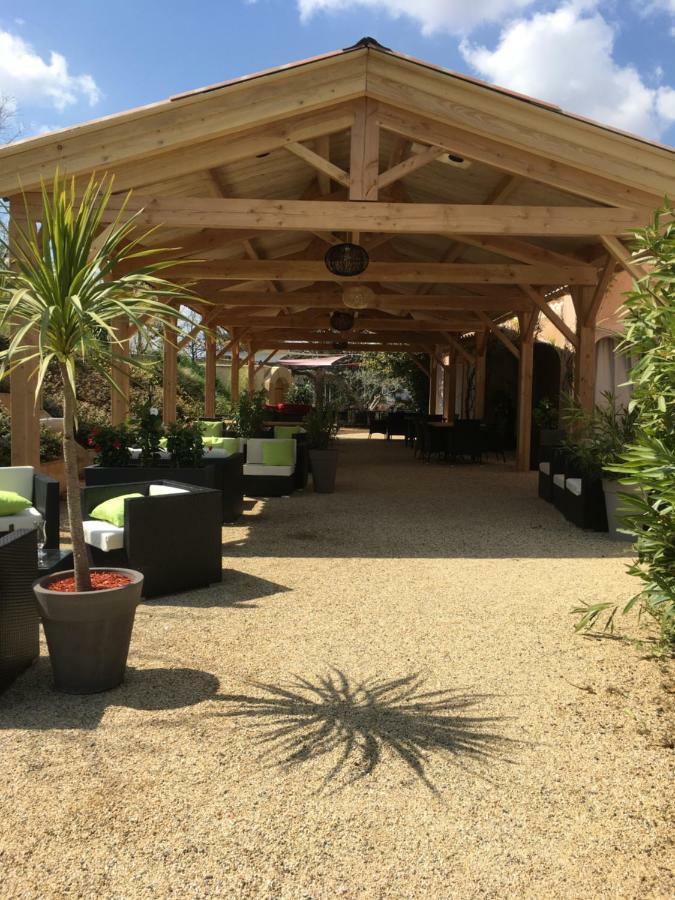 Le Jardin De Celina Bed and Breakfast Valensole Εξωτερικό φωτογραφία